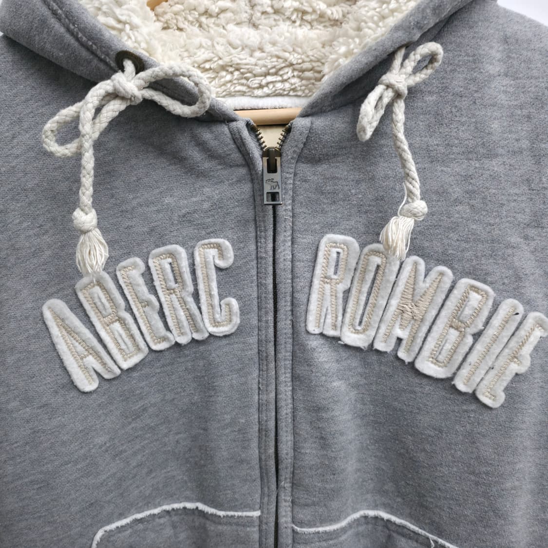 [L] 아베크롬비 크롭 뽀글이 후드집업 y2k 대장템 상품이미지4