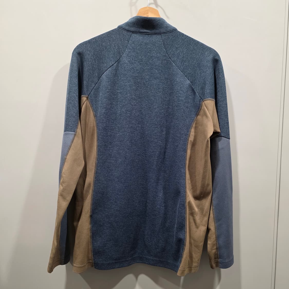 컬럼비아 기능성 하프 집업 배색 티셔츠 상품이미지5