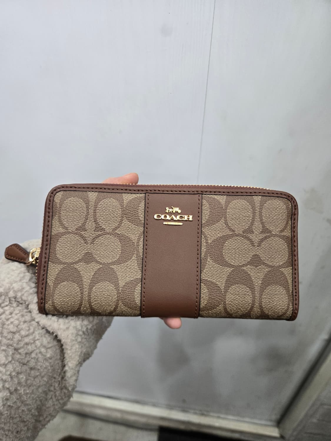 COACH 코치 시그니처 장지갑! 깔끔한 디자인 실물이 더 이뻐요! 상품이미지1