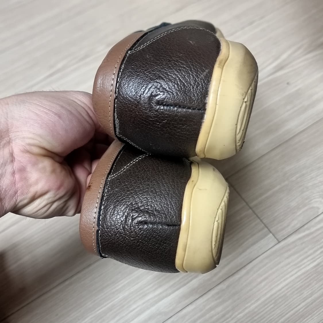 크리스찬 리봇 가죽 로퍼 브라운(265E) 상품이미지5