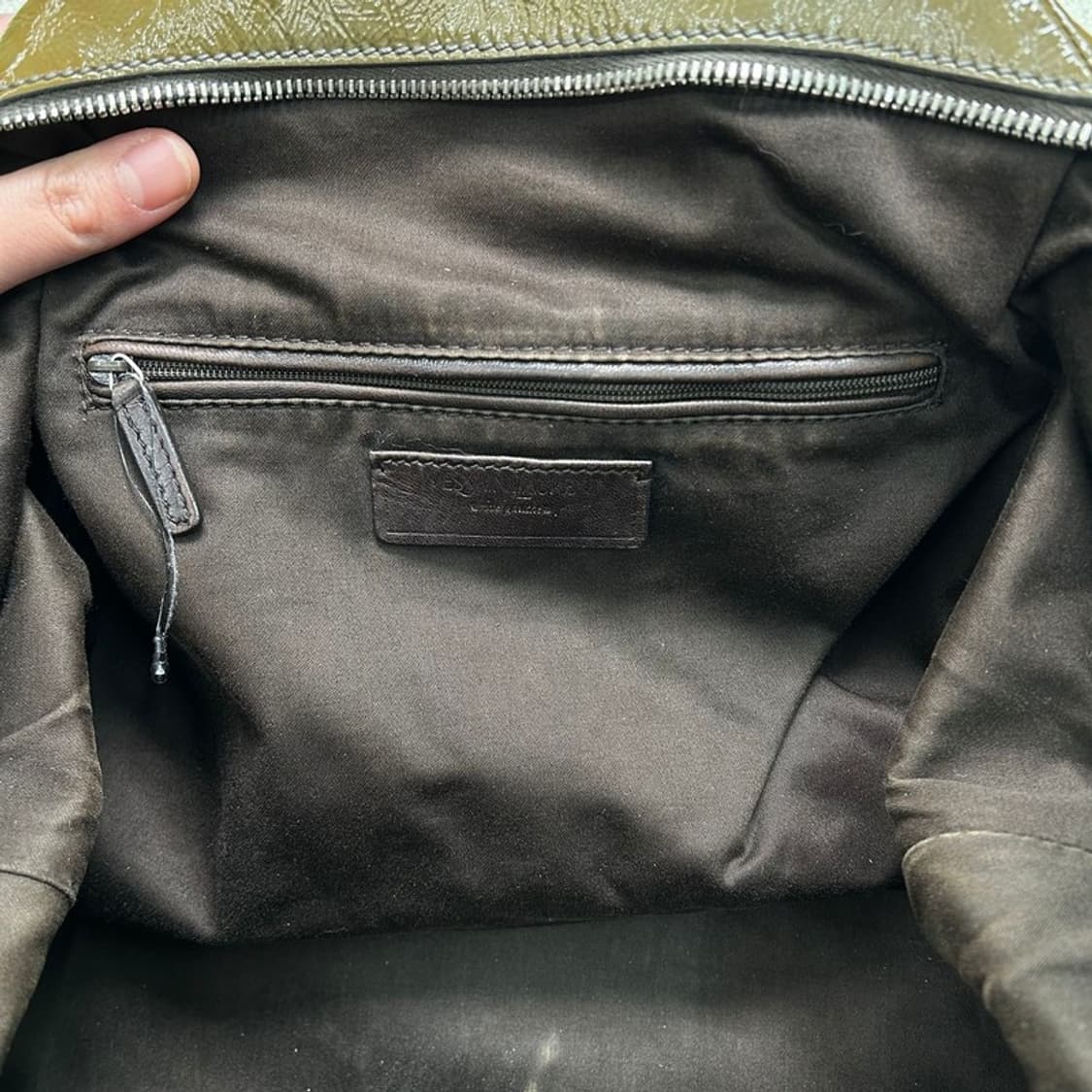 입생로랑 이지 보스턴 레더백 상품이미지8