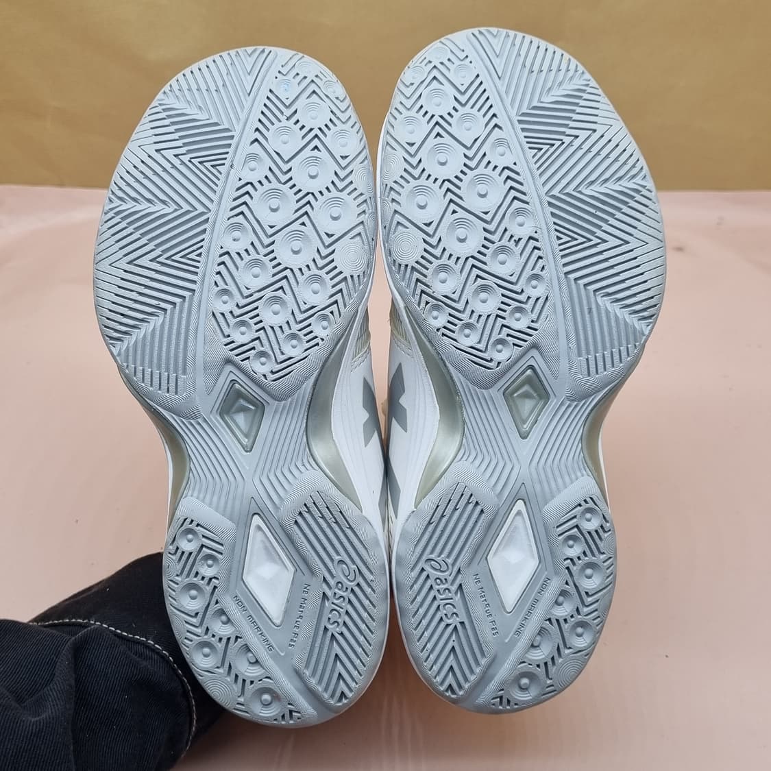 아식스 젤 택틱 스포츠화 230 상품이미지3