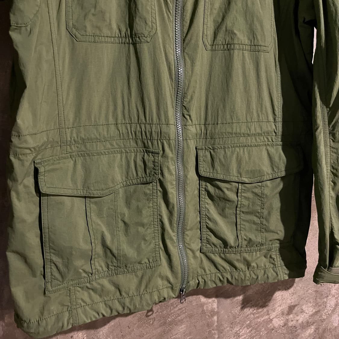 디스커버리 바람막이 자켓 상품이미지3