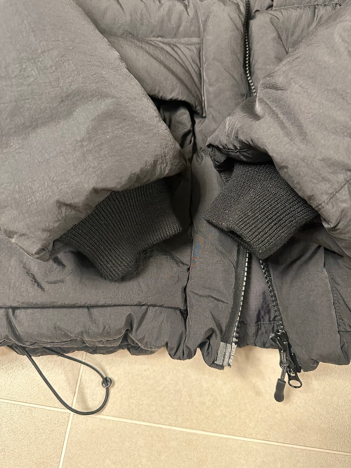 언어펙티드 21fw 푸퍼 구스다운 점퍼 L 상품이미지4