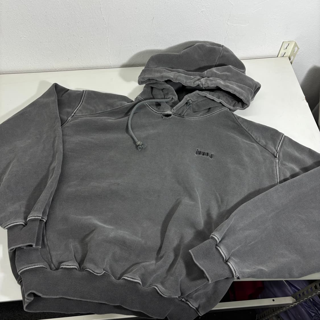 36 우먼FREE JUUNJ 준지 피그먼트 데미지 디스 크롭 오버핏 후드 상품이미지2