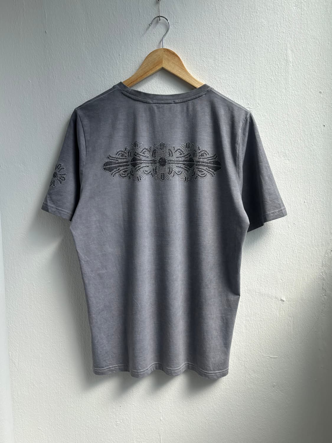 Vintage Cubic Cross Graphic T-Shirt 상품이미지3