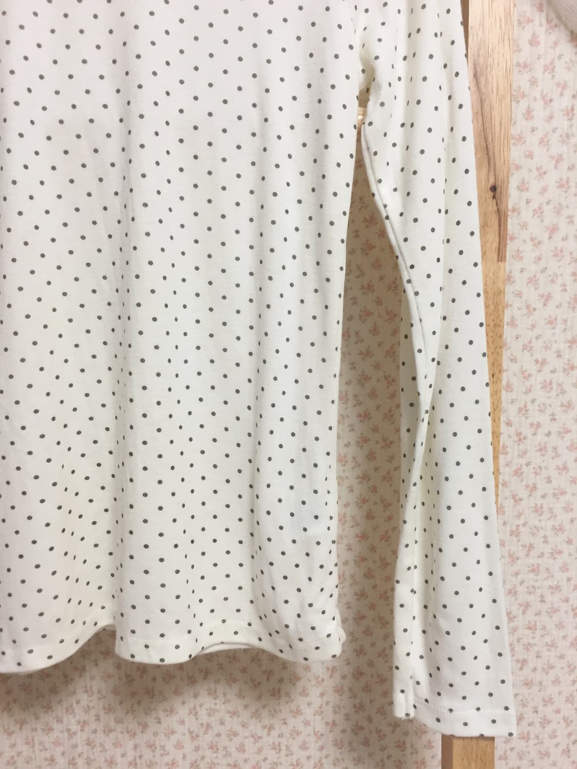 빈티지 화이트 도트 목폴라 슬리브 상품이미지3