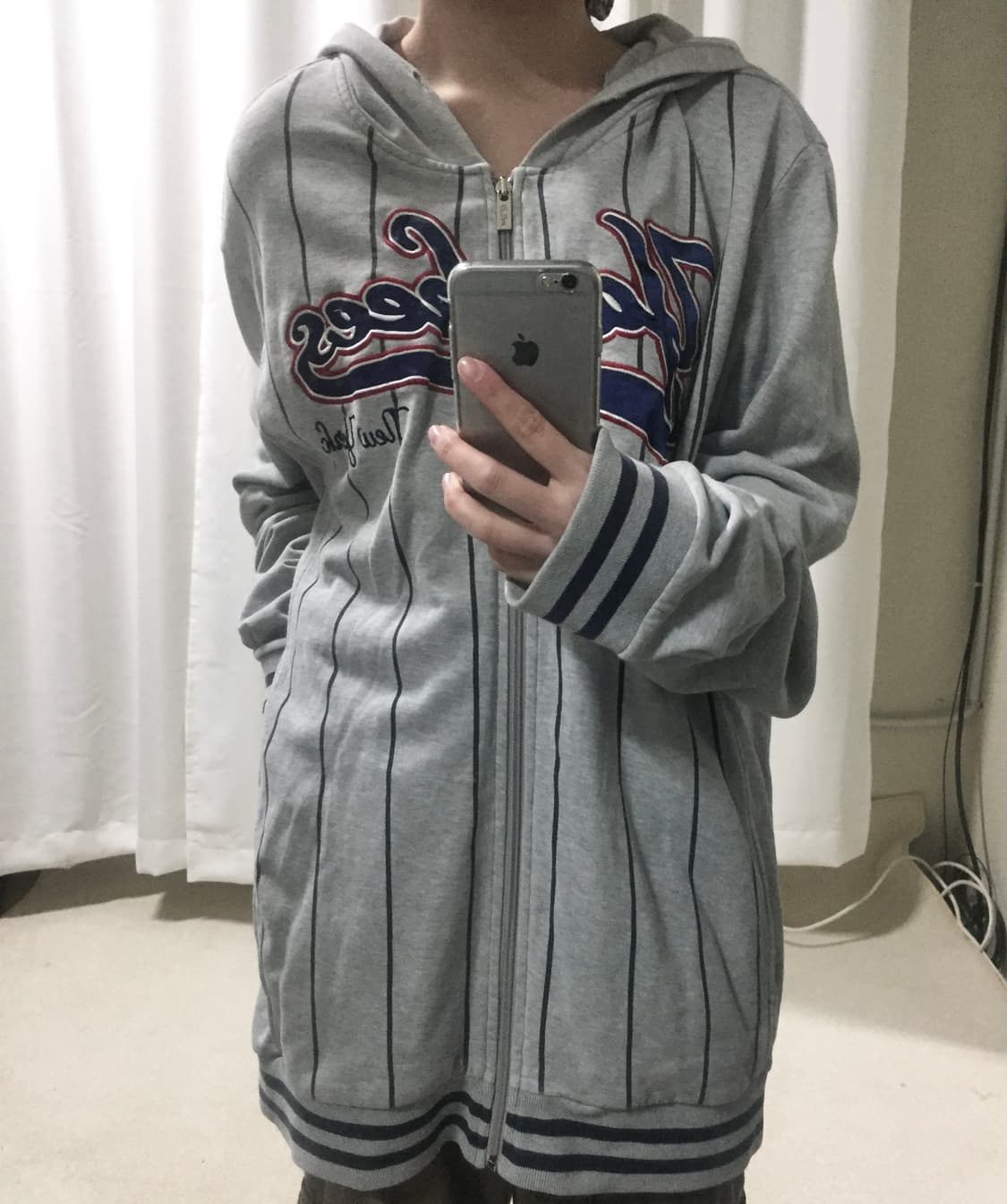 엠엘비 양키스 그레이 스트라이프 후드집업 상품이미지1