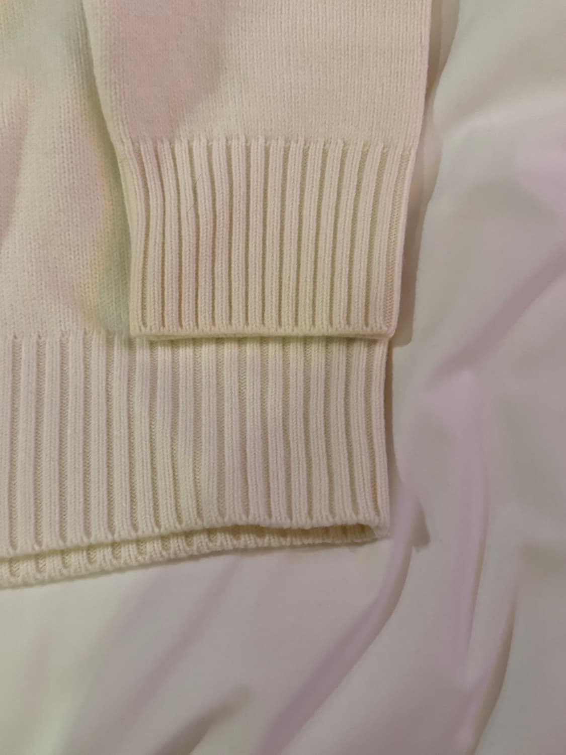 아미 빅하트 로고 니트 상품이미지2