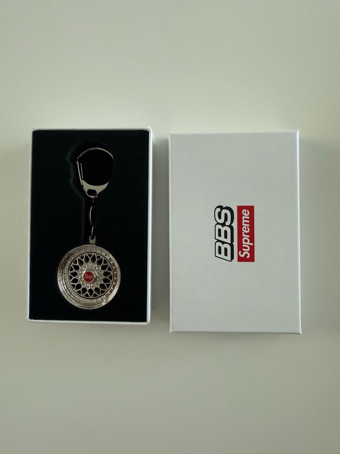 슈프림 x BBS RS 림 키체인 크롬 - 25FW 상품이미지1