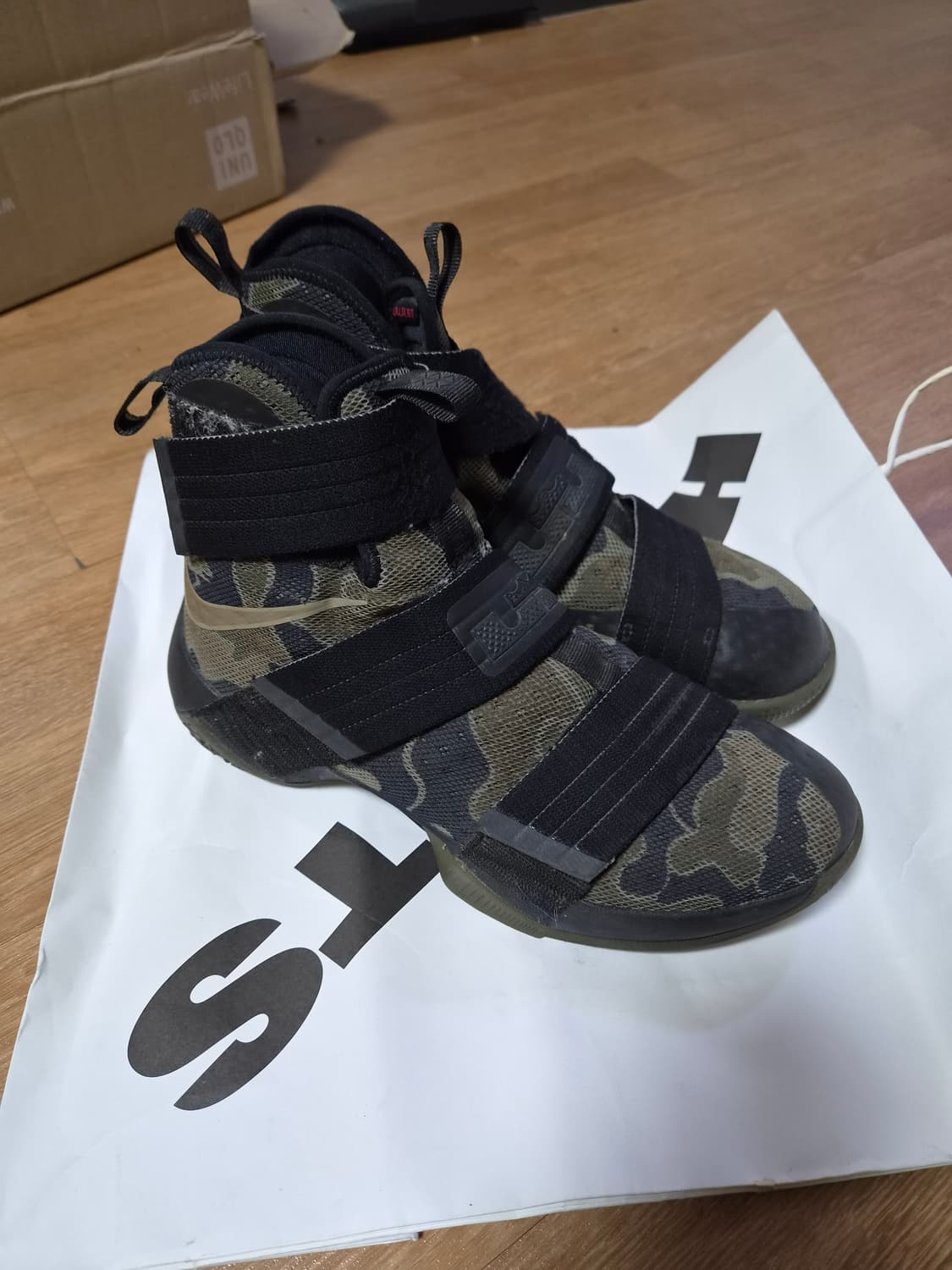 나이키 르브론 줌 솔저 10 SFG 카모 상품이미지2