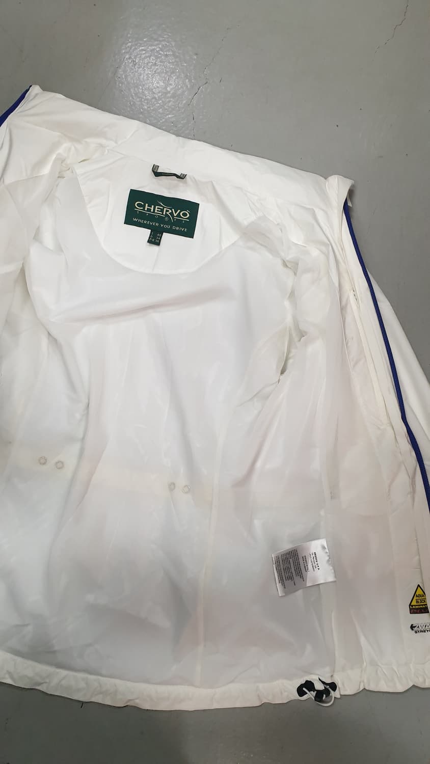 CHERVO 여성 화이트 바람막이 자켓40사이즈 상품이미지2
