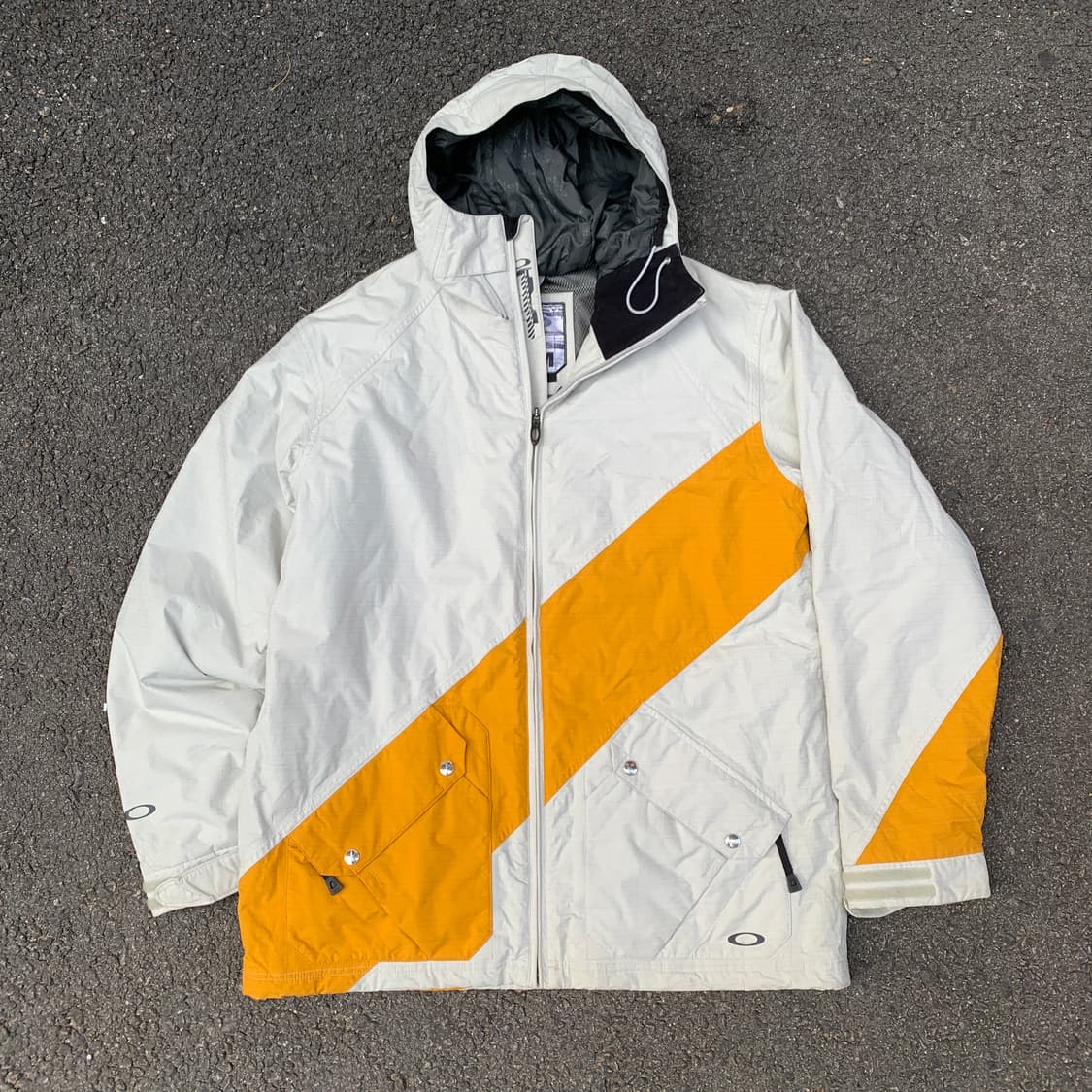 00s 오클리 아카이브 신슐레이트 올드스쿨 고프코어 바람막이 오버핏 M 상품이미지1