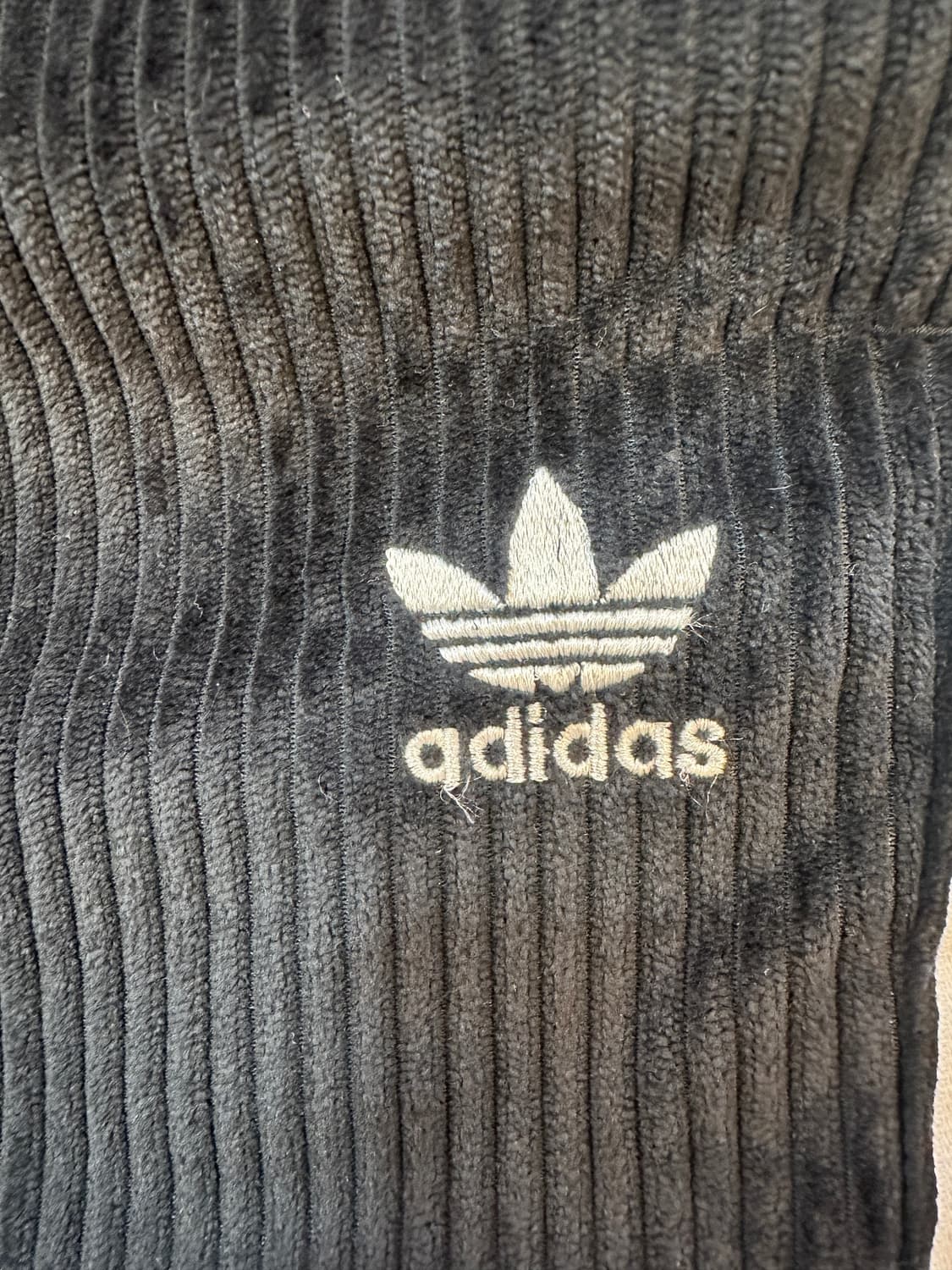 L) 아디다스 코듀로이 골덴 블랙 부츠컷 트랙 팬츠 상품이미지4