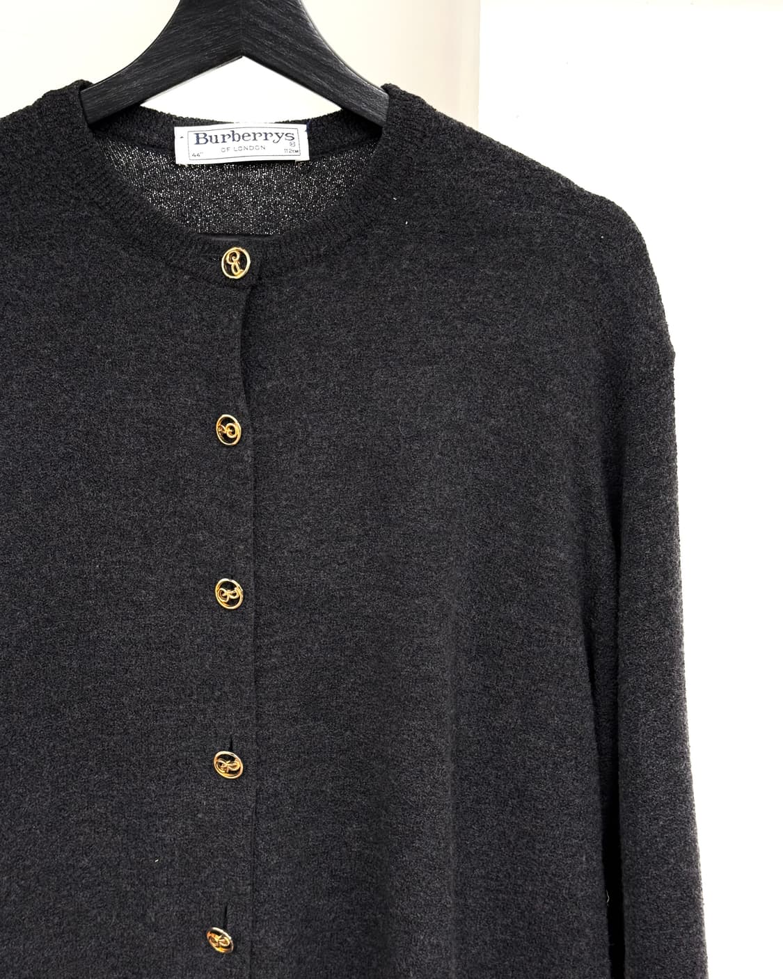 버버리 블랙 골드 버튼업 가디건 상품이미지4