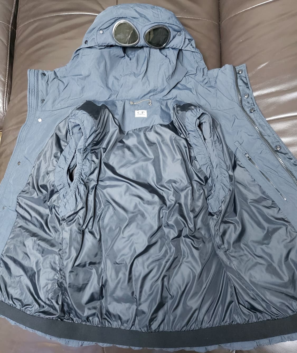 CP컴퍼니 고글 다운 후드 베스트 (105) 상품이미지6