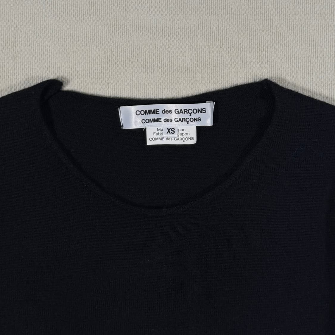 Ruffle Bottom Crewneck Sweater 상품이미지5