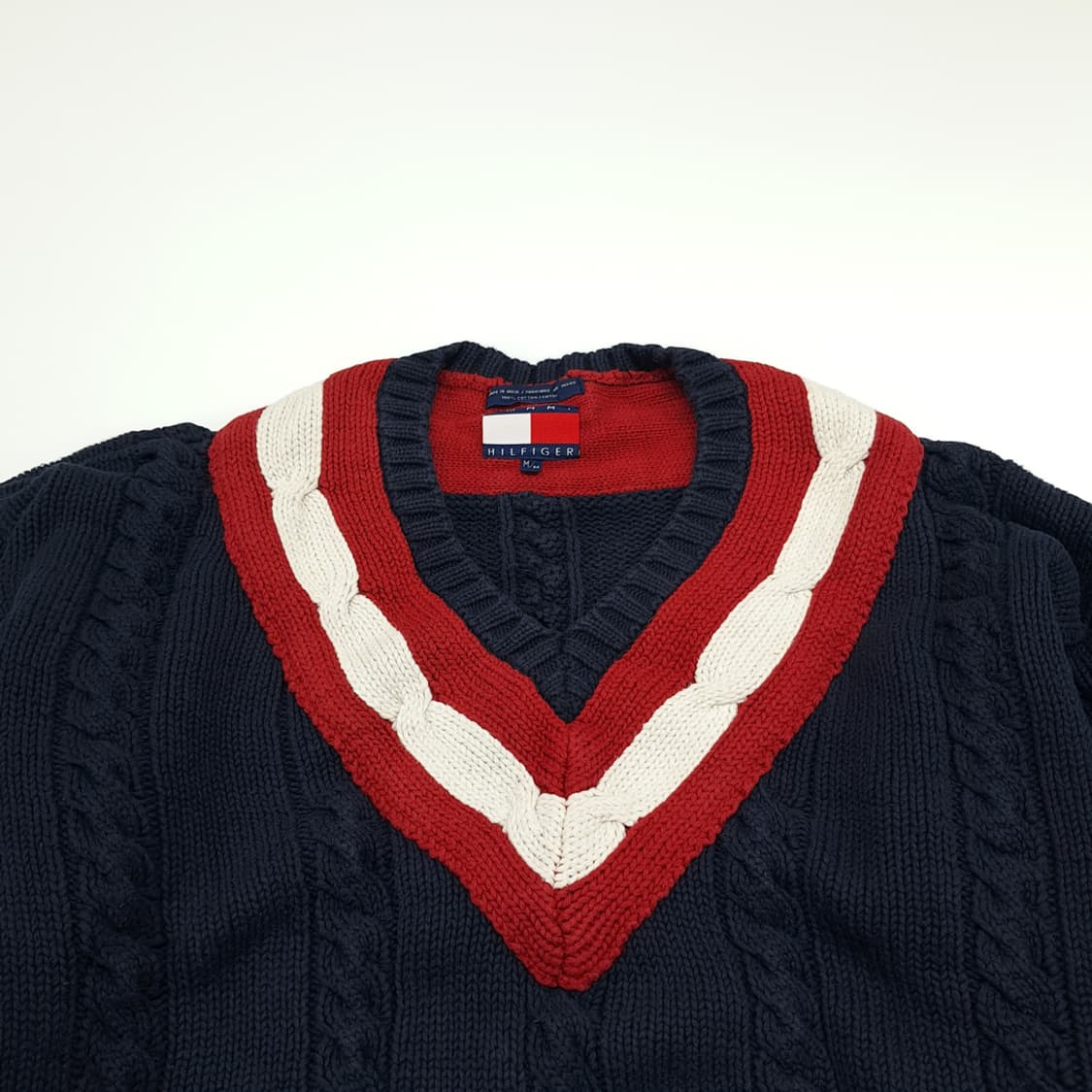 CN974 M 타미힐피거 다크네이비 크리켓 V넥 케이블 니트 스웨터 상품이미지2