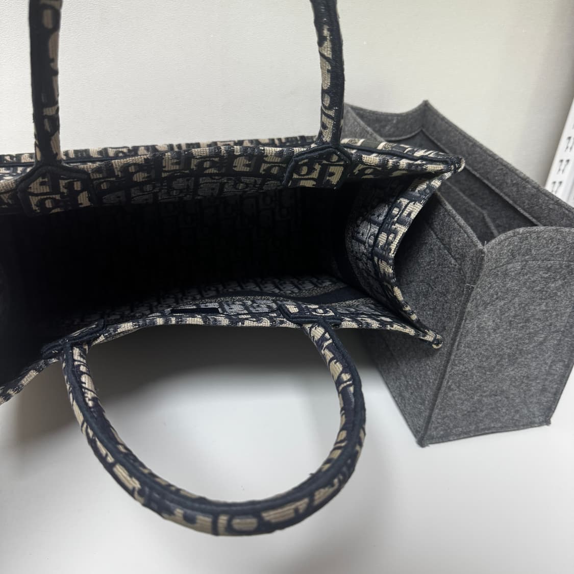 디올 오블리크 북토트백 미듐 상품이미지7