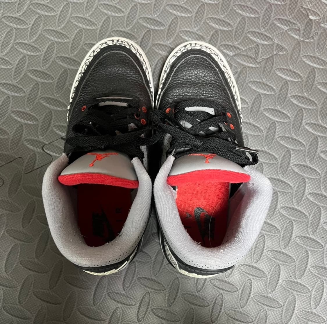 [235] 조던3 레트로 블랙 시멘트 상품이미지4