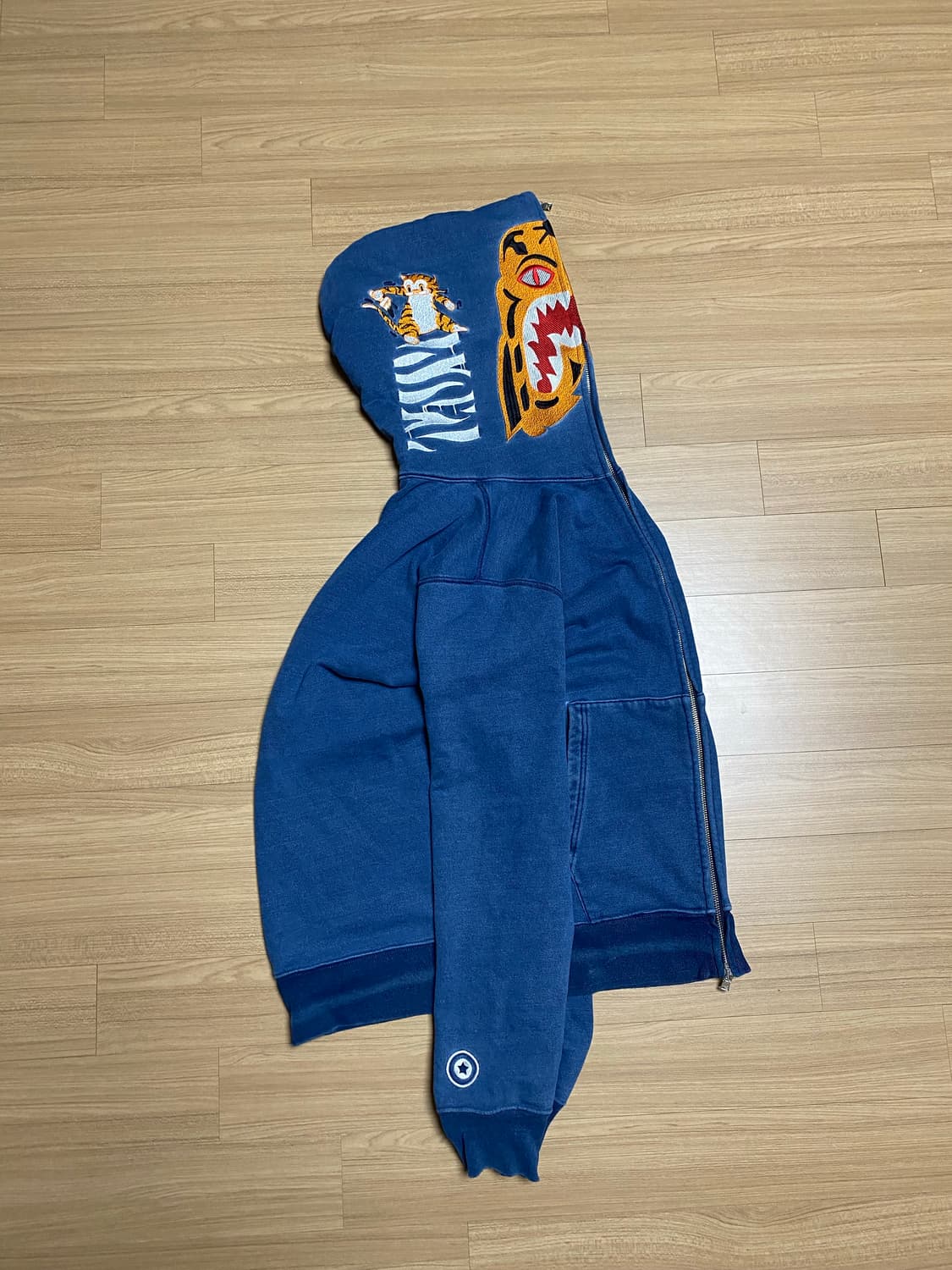 베이프 타어가 후드집업 상품이미지1