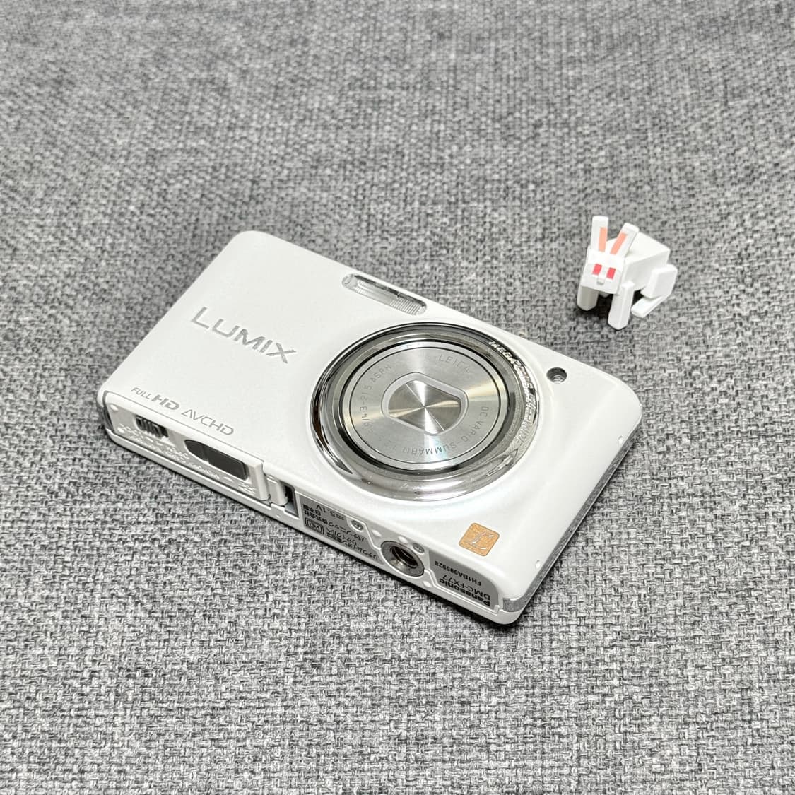 파나소닉 루믹스 DMC-FX77 화이트 빈티지디카 상품이미지1