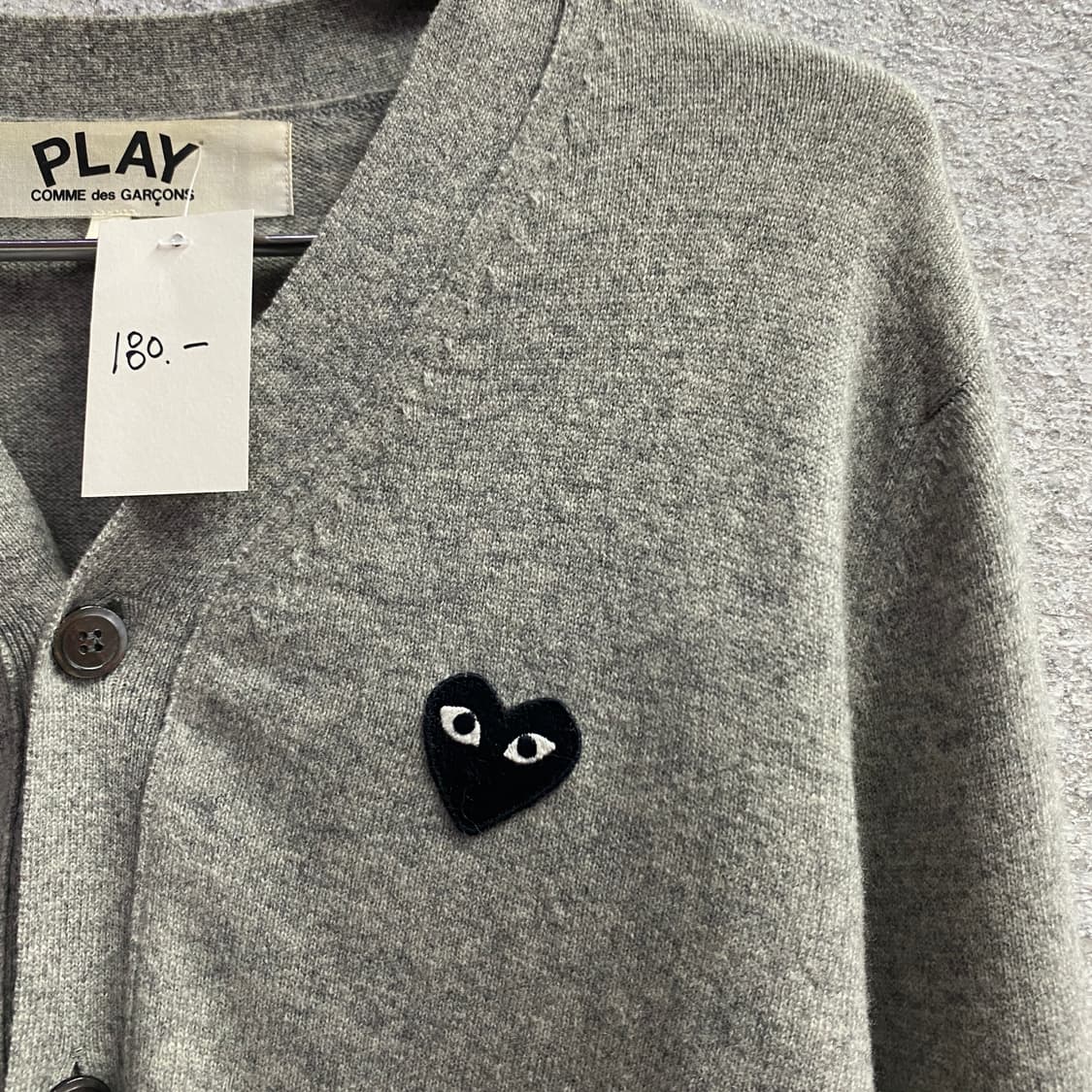 꼼데가르송 플레이 블랙하트와펜 그레이 울 가디건  B3994 상품이미지3