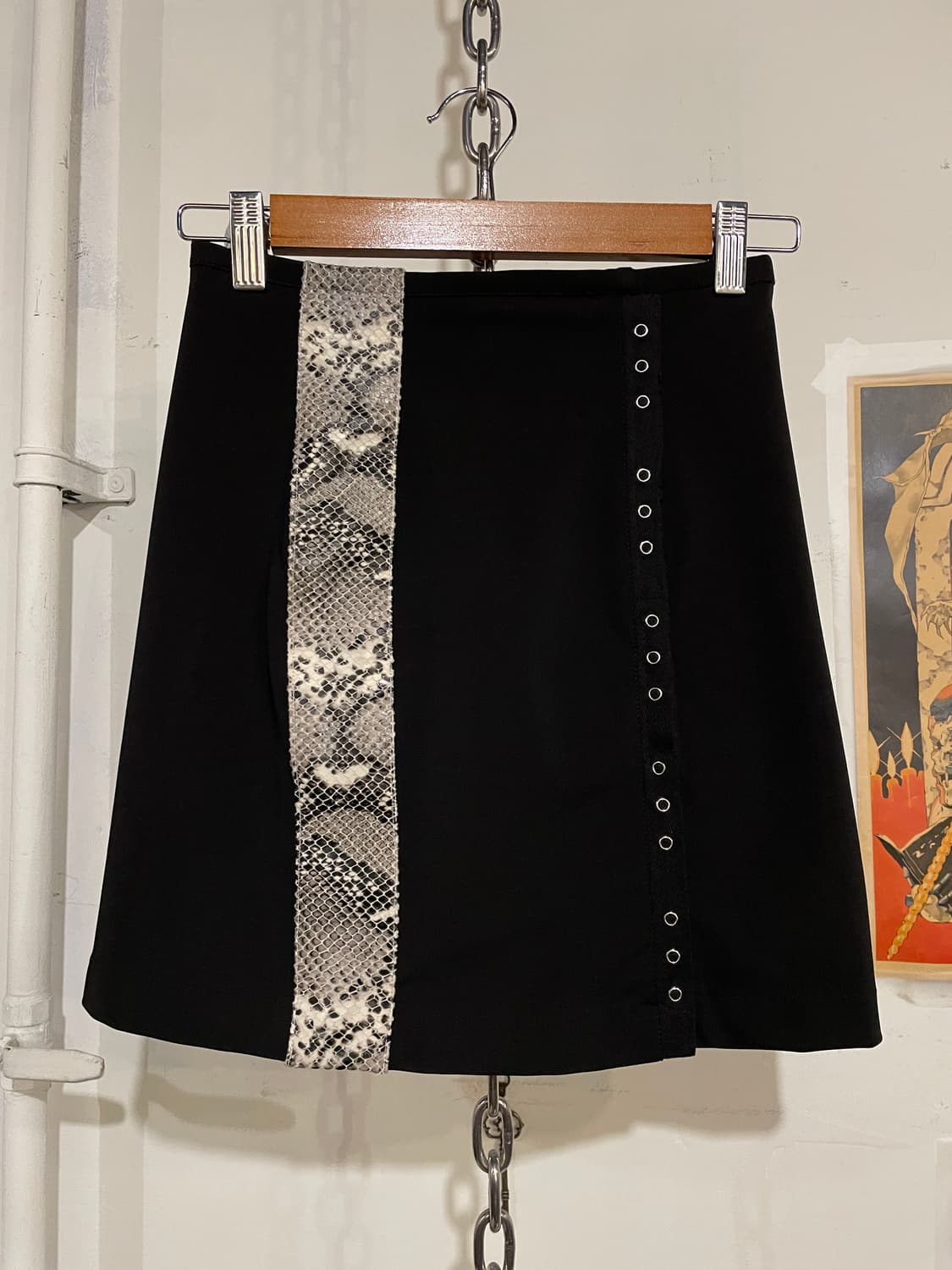 punk rave 펑크레이브 파이톤 패턴 버튼 절개 스커트 상품이미지1