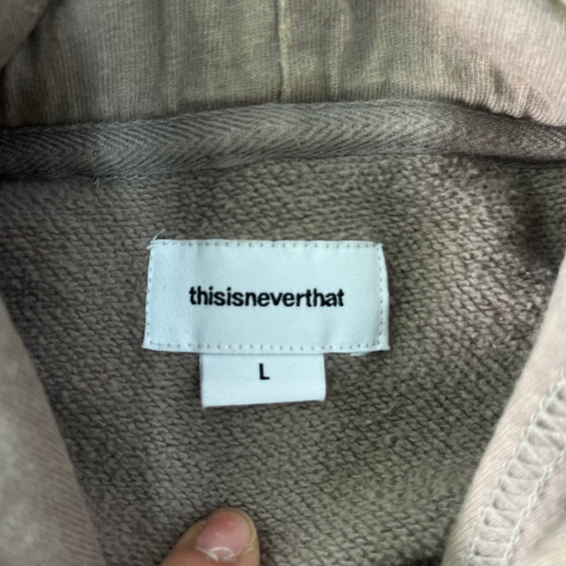 105 디스이즈네버뎃 자수로고 후드티 상품이미지5