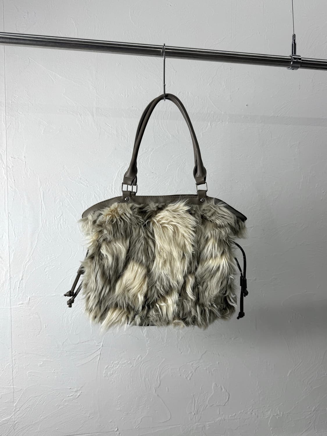 JPN 퍼 숄더백 상품이미지5