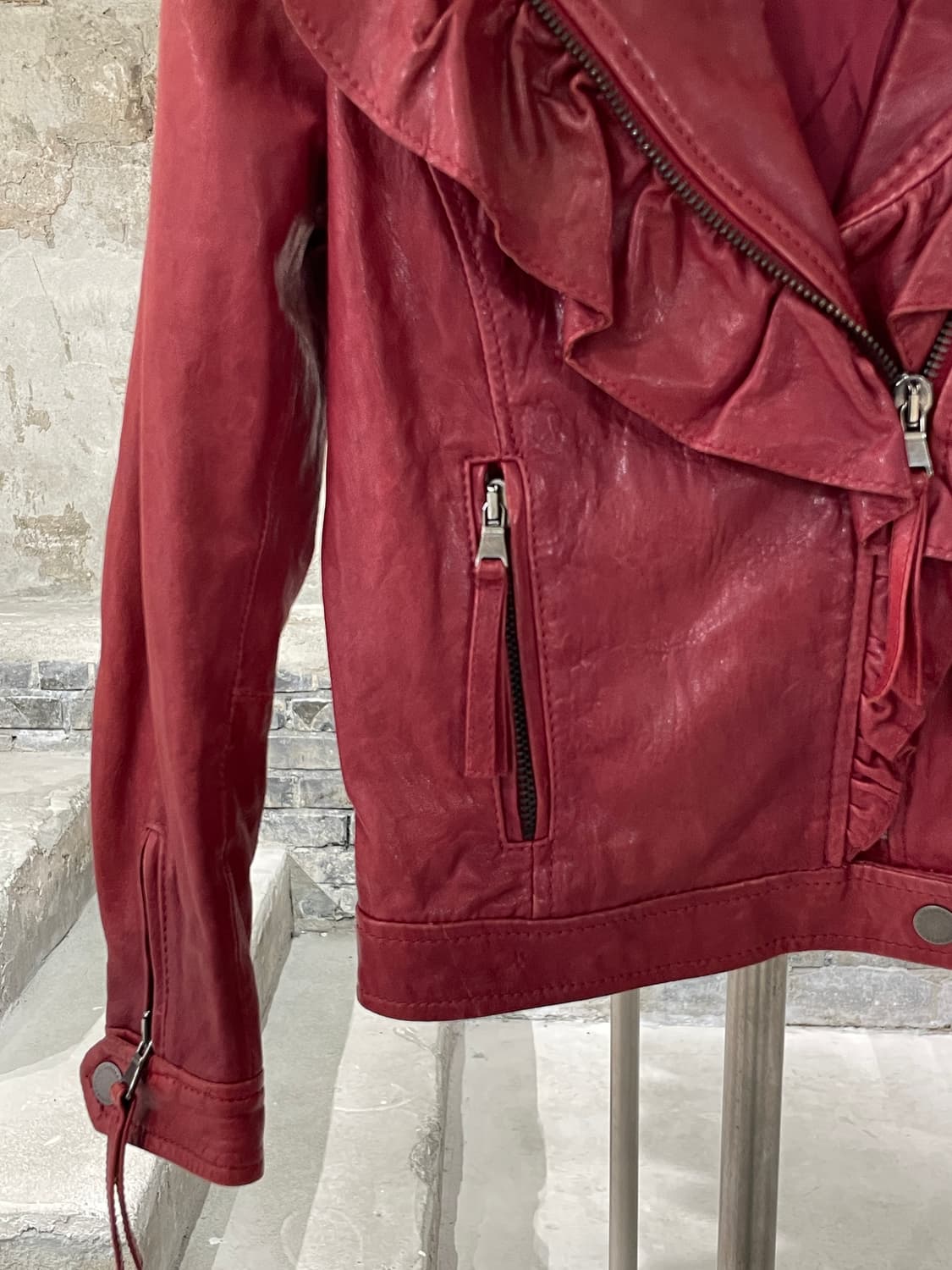 레드 발렌티노 레드 프릴 글로시 램스킨 레더 자켓  상품이미지4