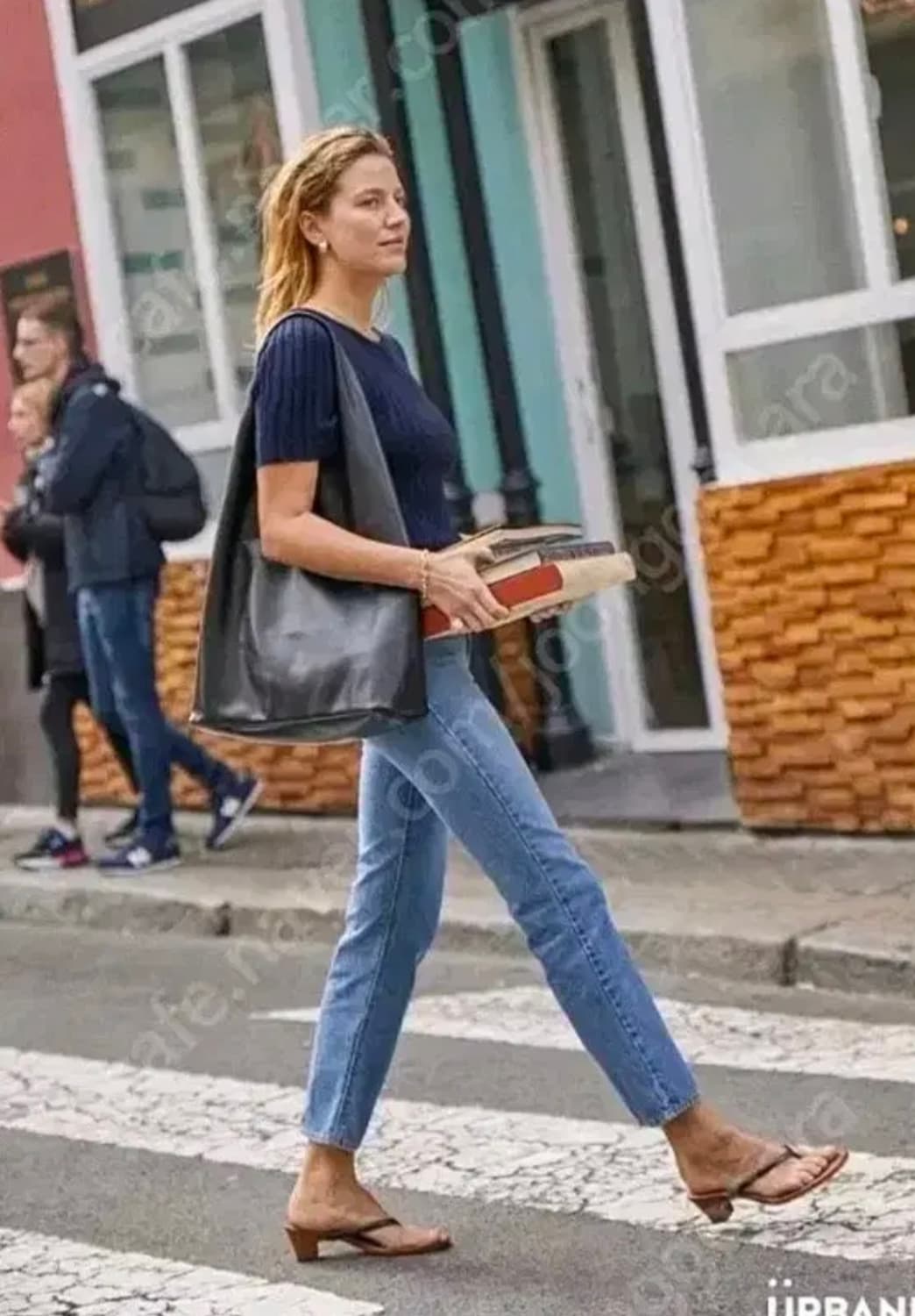 얼바닉30 마리아 니트 상품이미지1