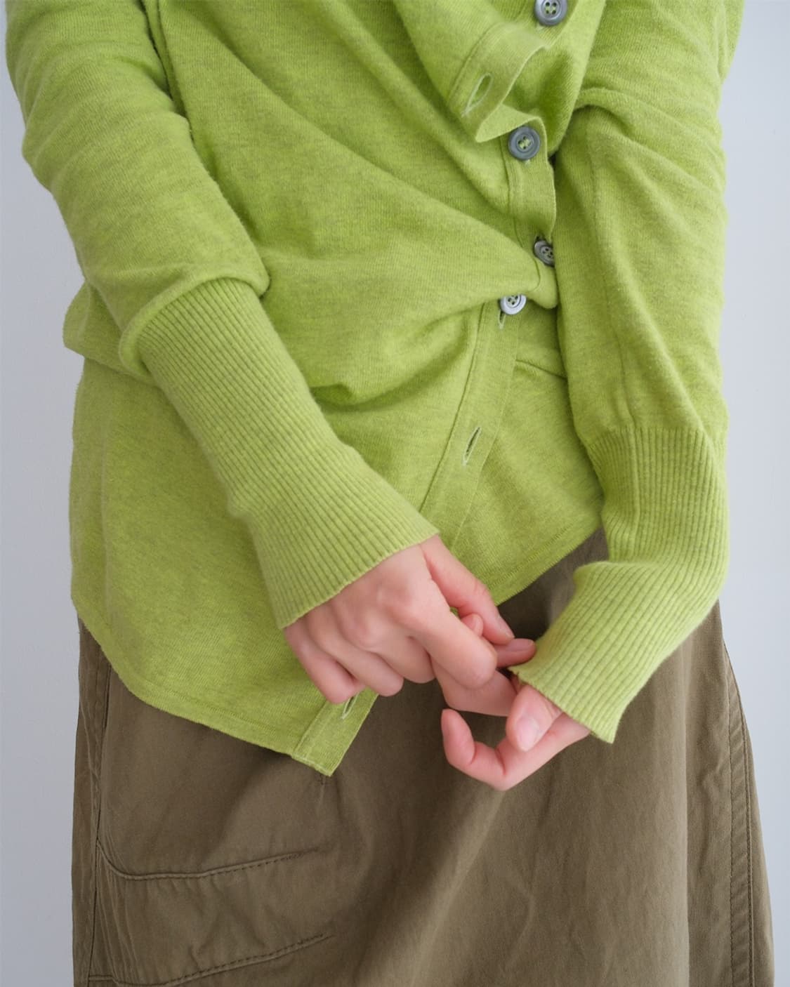 Drape button cardigan 상품이미지3