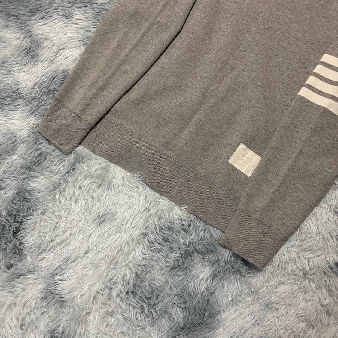 [3 Size] 톰브라운 4선 맨투맨 상품이미지2