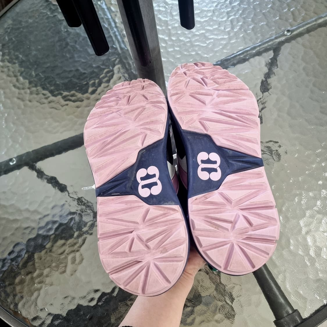 슈콤마보니 운동화 스니커즈 (235/표기365) 상태좋음 상품이미지5