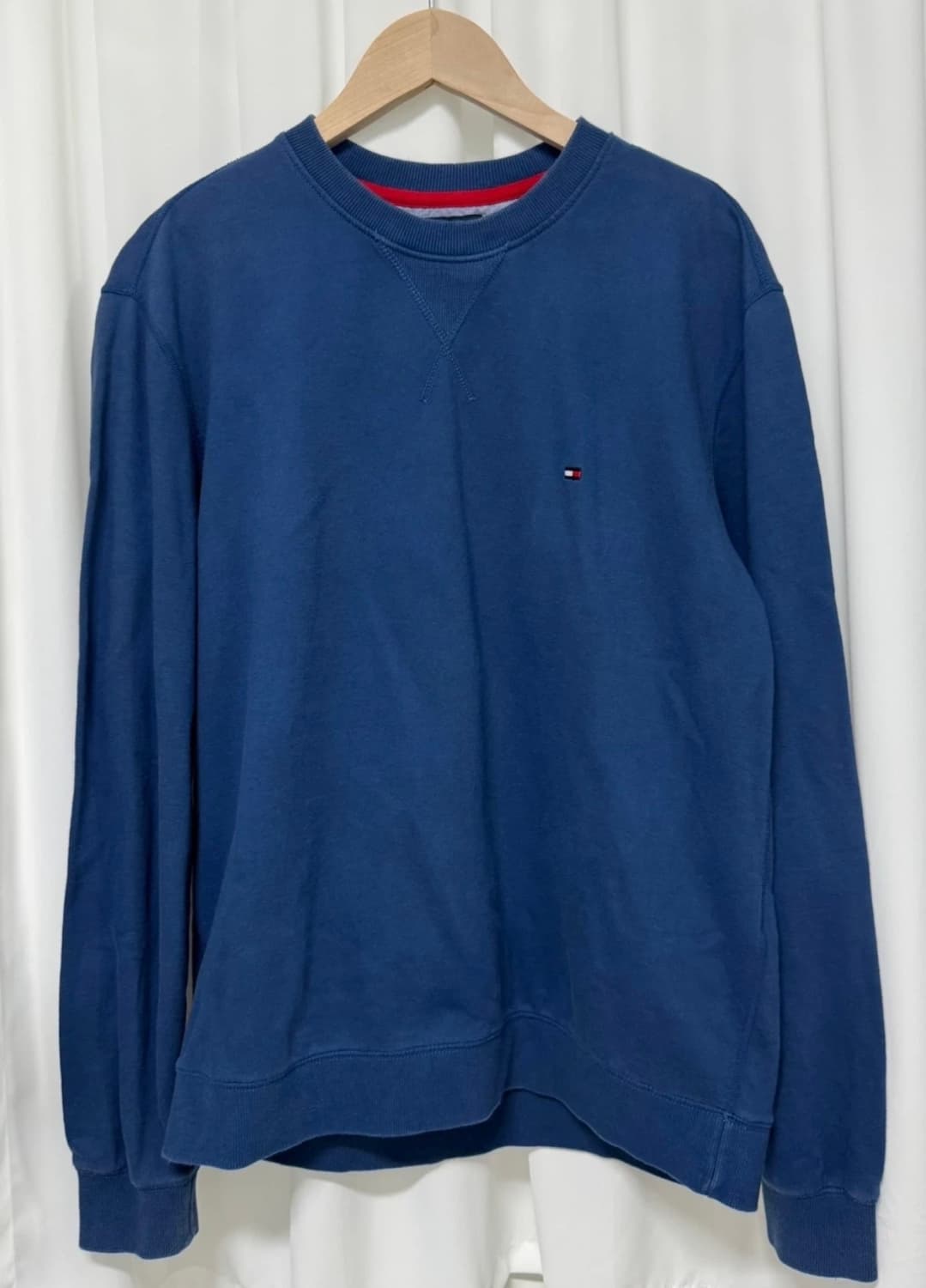 타미힐피거 블루 맨투맨 상품이미지1
