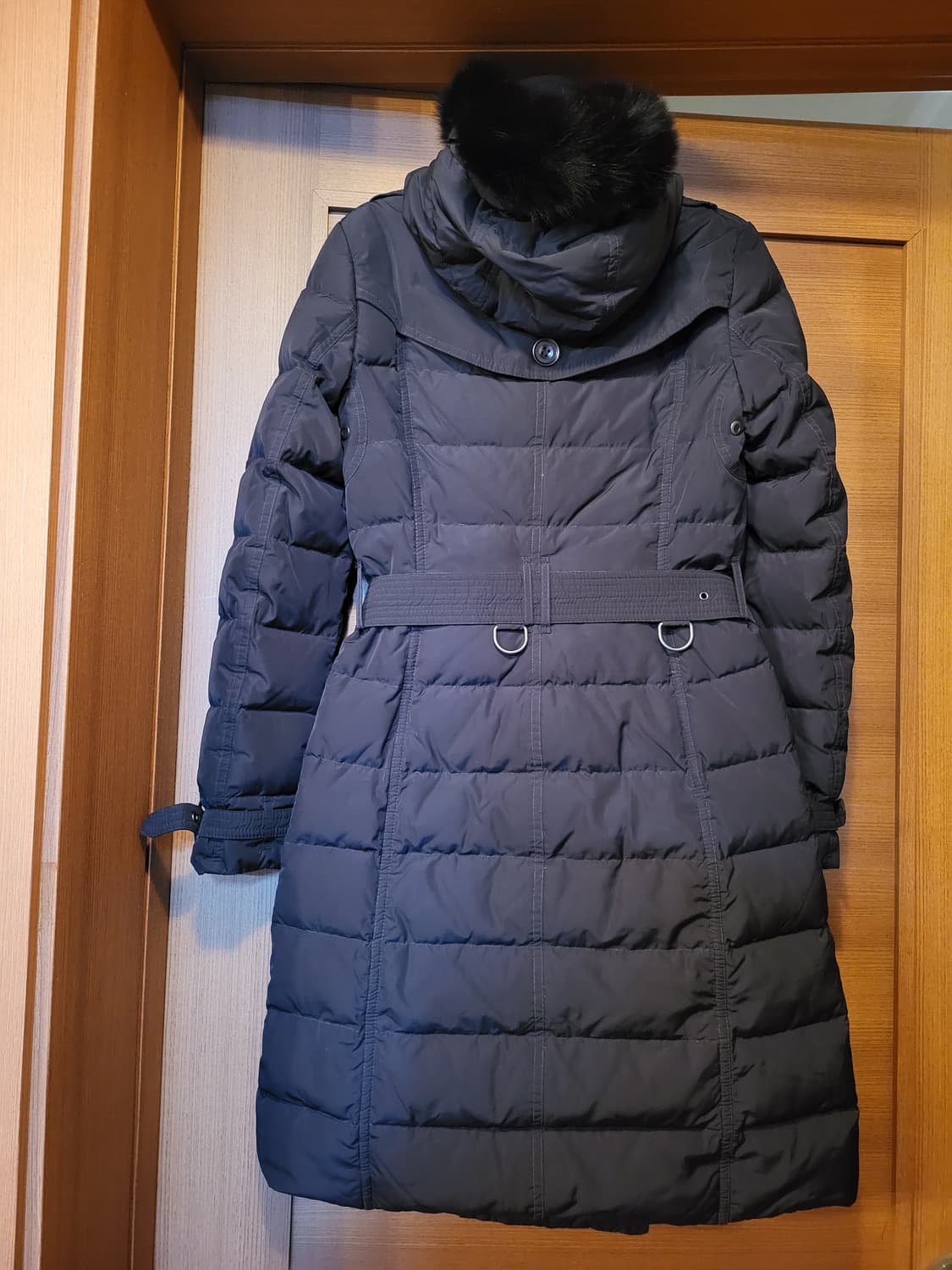 버버리 여성 폭스 후드 롱패딩 상품이미지2