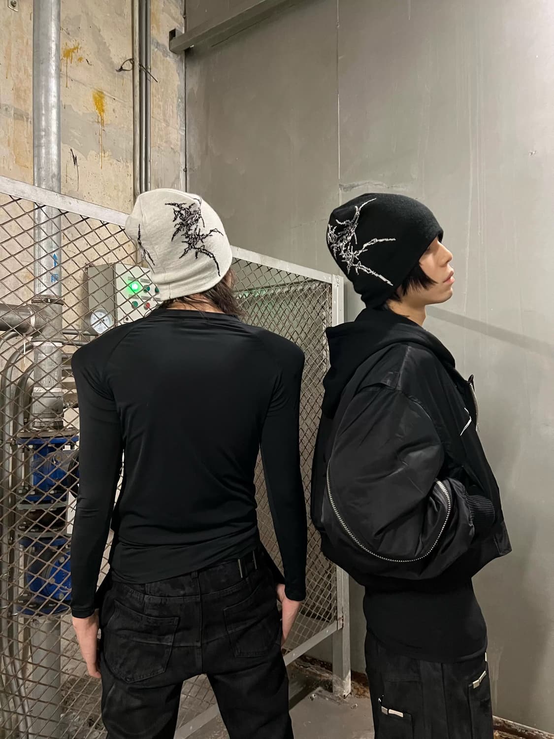 Skull Bone Graphic Beanie 상품이미지3