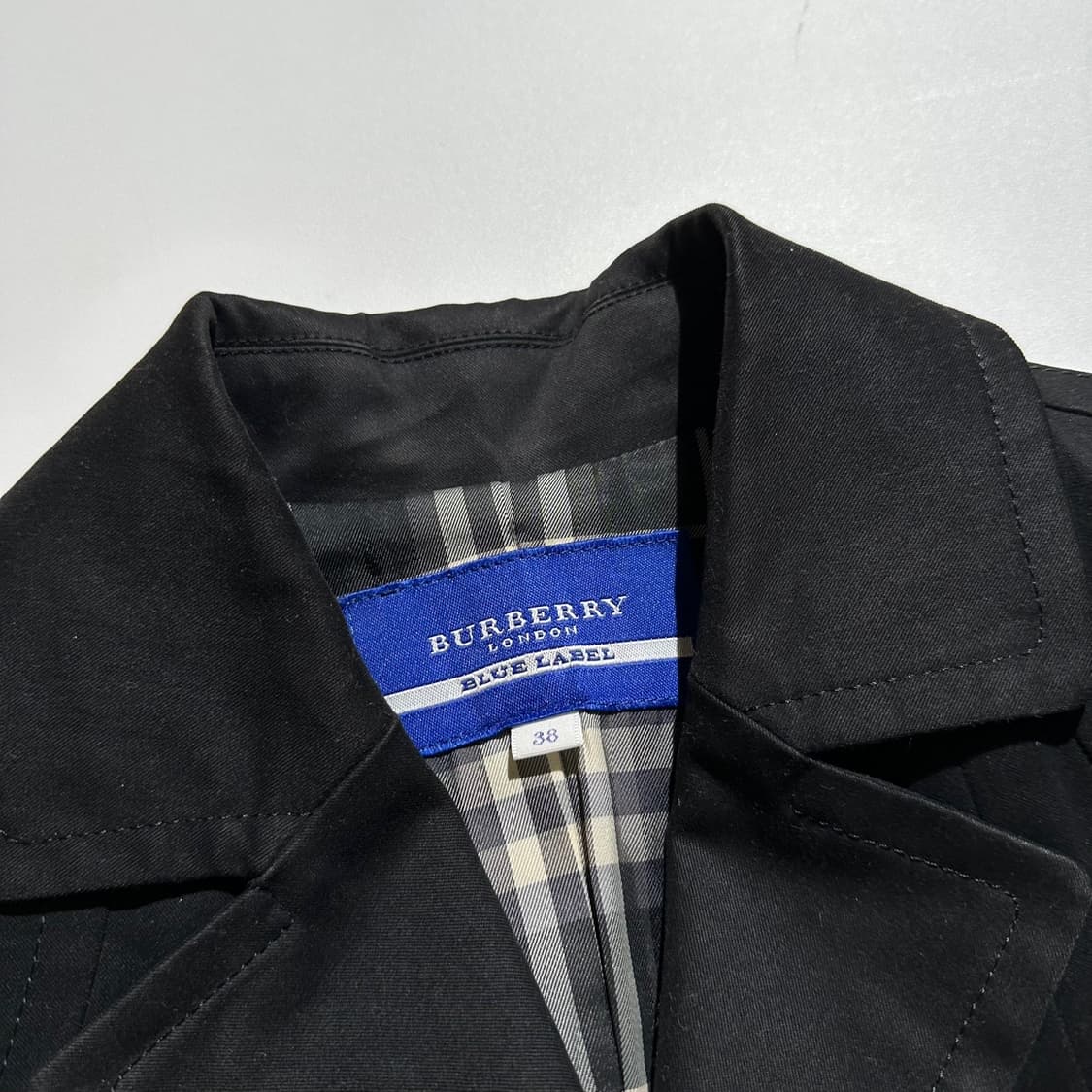 버버리 금장 로고 버튼 싱글 자켓 상품이미지7