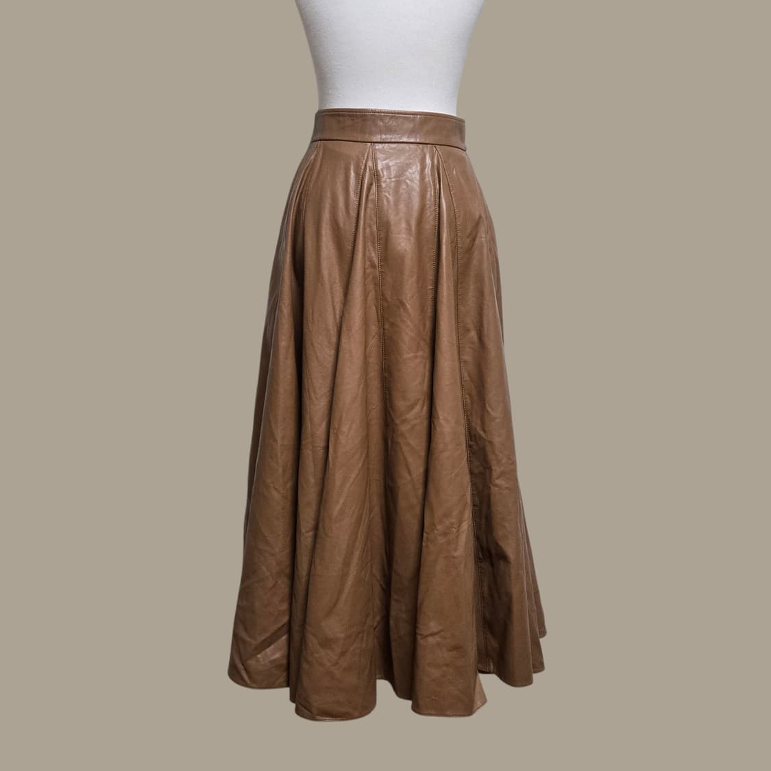 랑방컬렉션 2021 에코레더 스커트  상품이미지2