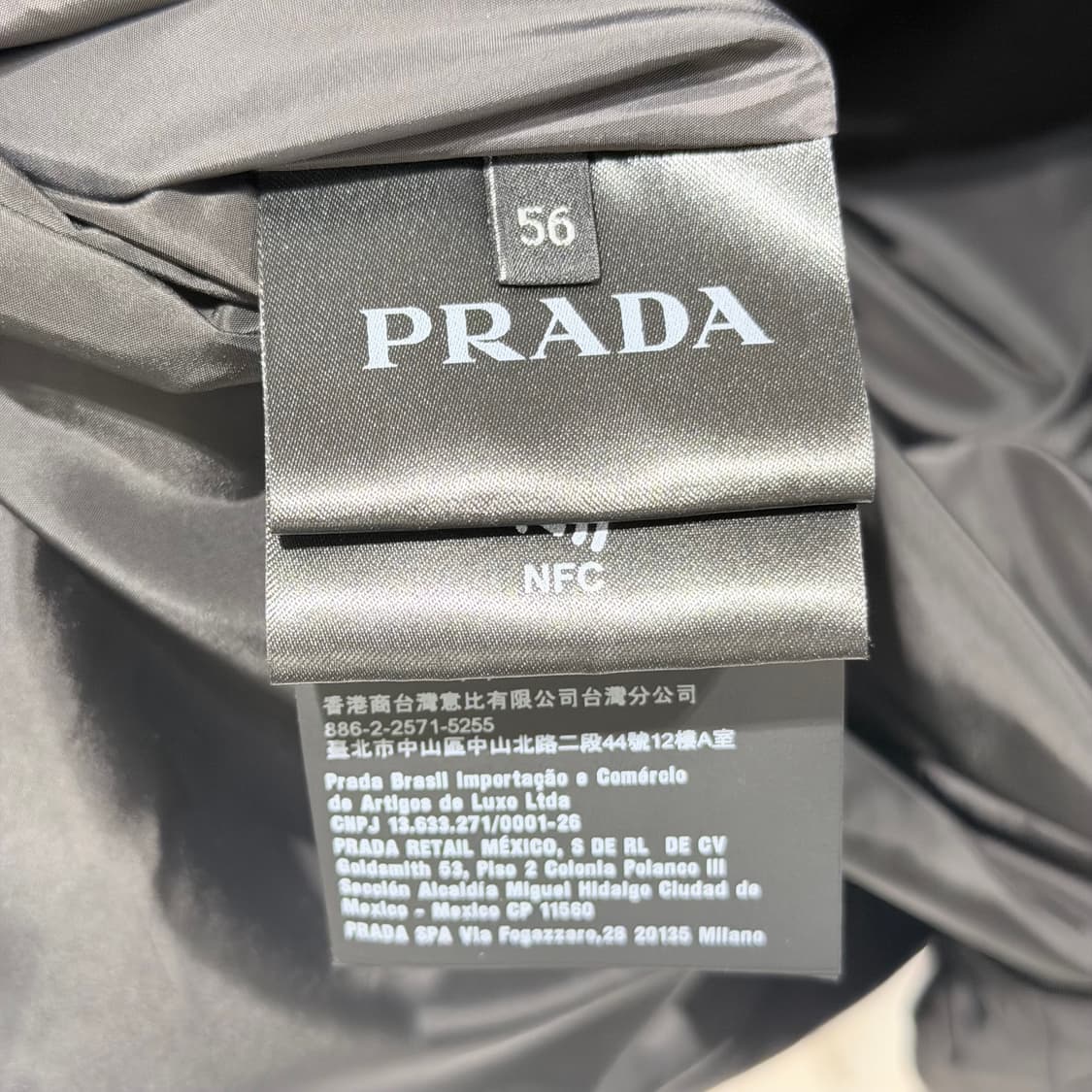 56 / 프라다 리나일론 리버시블 블랙 자켓 상품이미지9