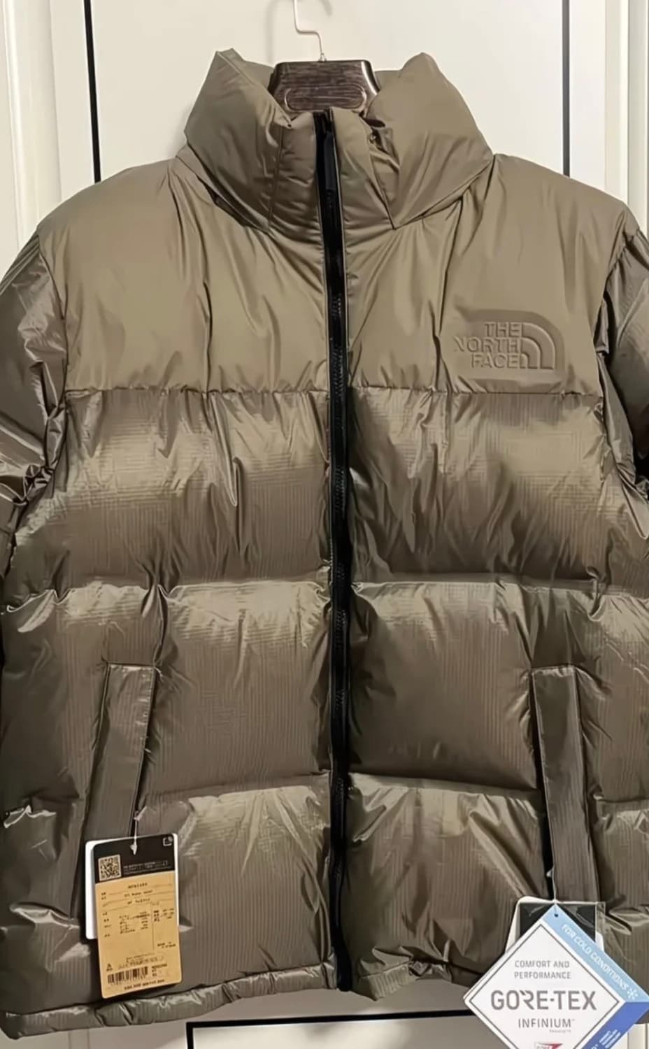 새상품)노스페이스 고어텍스 패딩 블랙 nd92260 상품이미지4