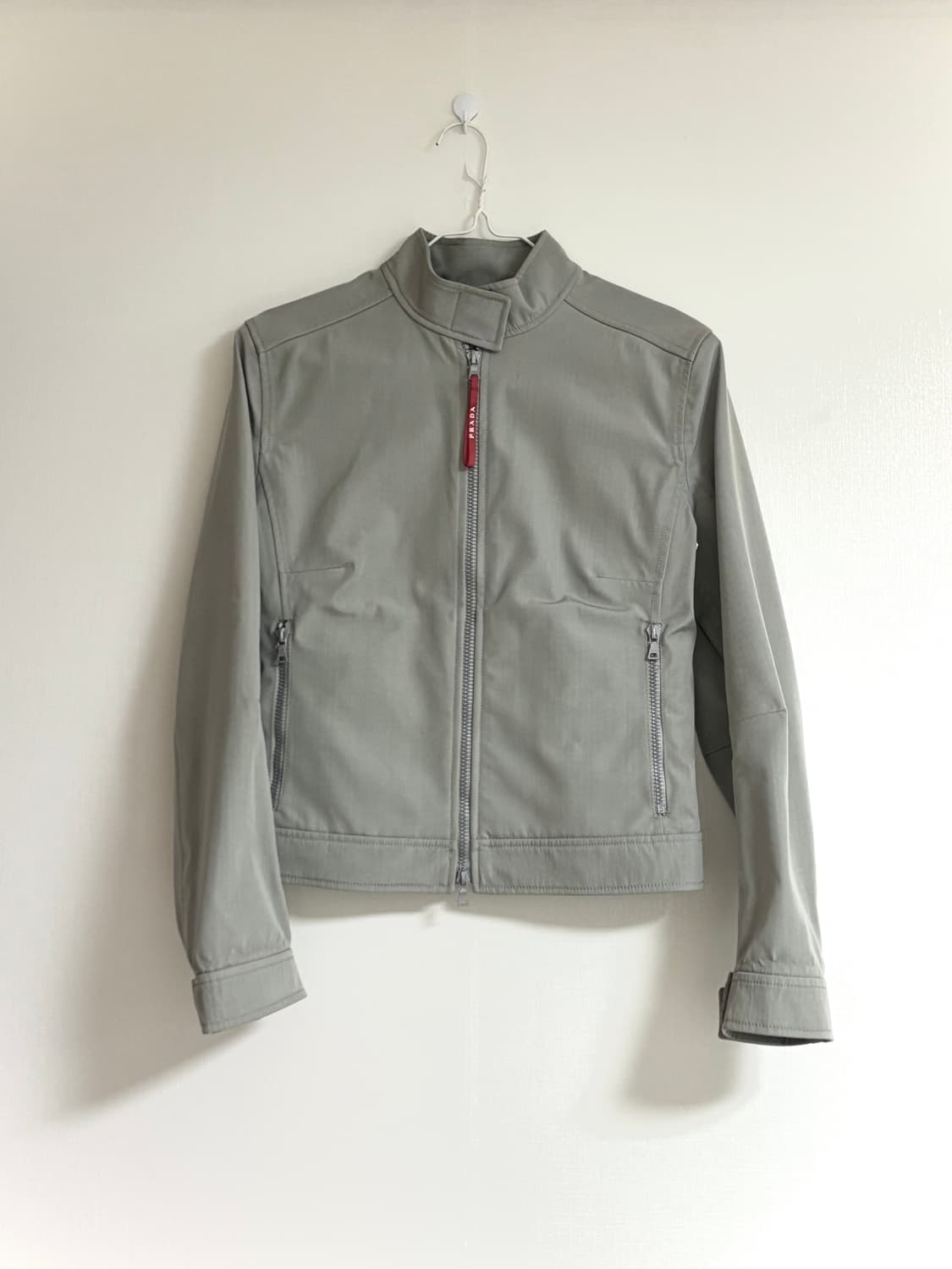 프라다 00s 봄버 자켓 상품이미지1