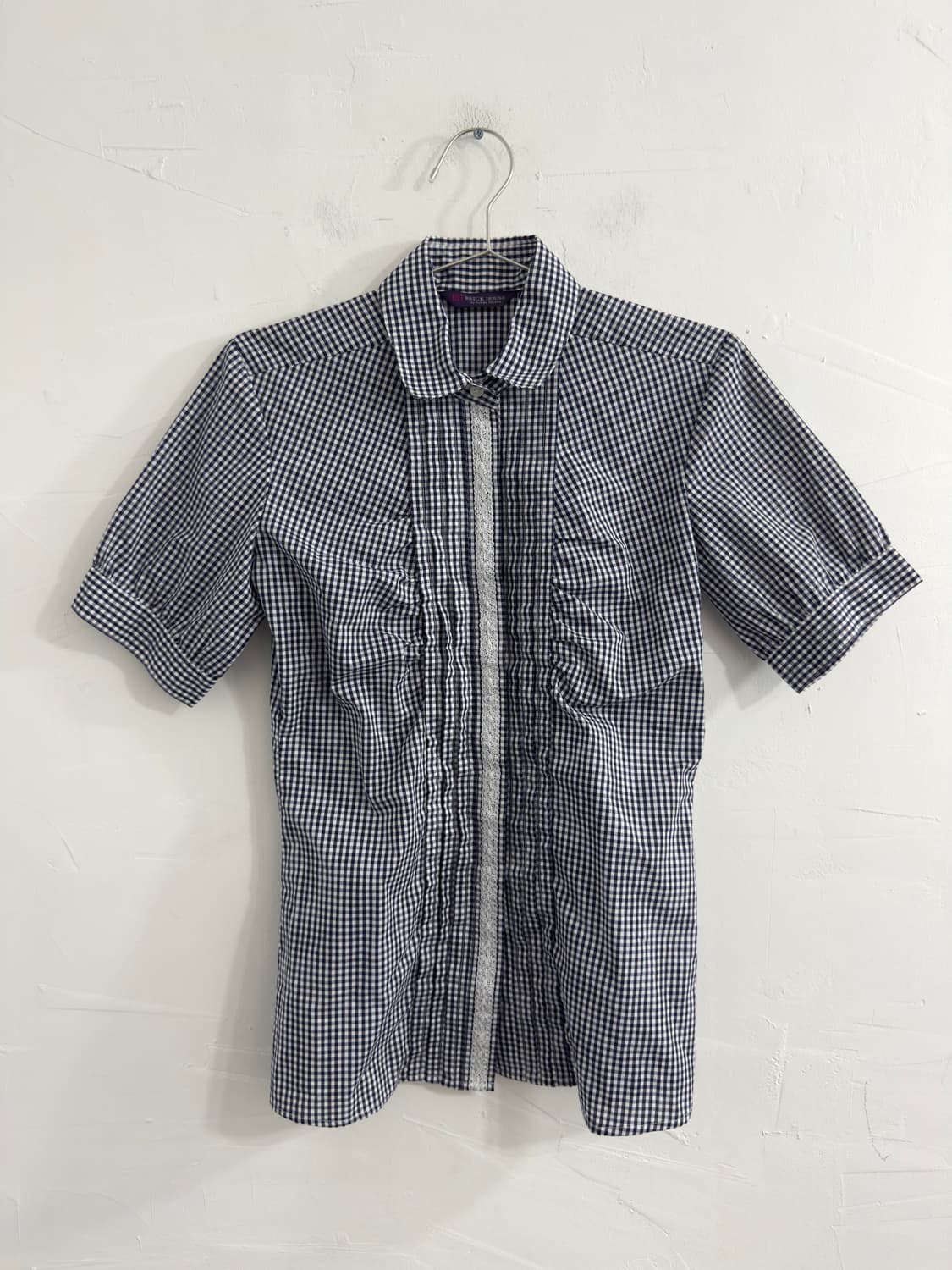 brick house check pintuck shirt 상품이미지1