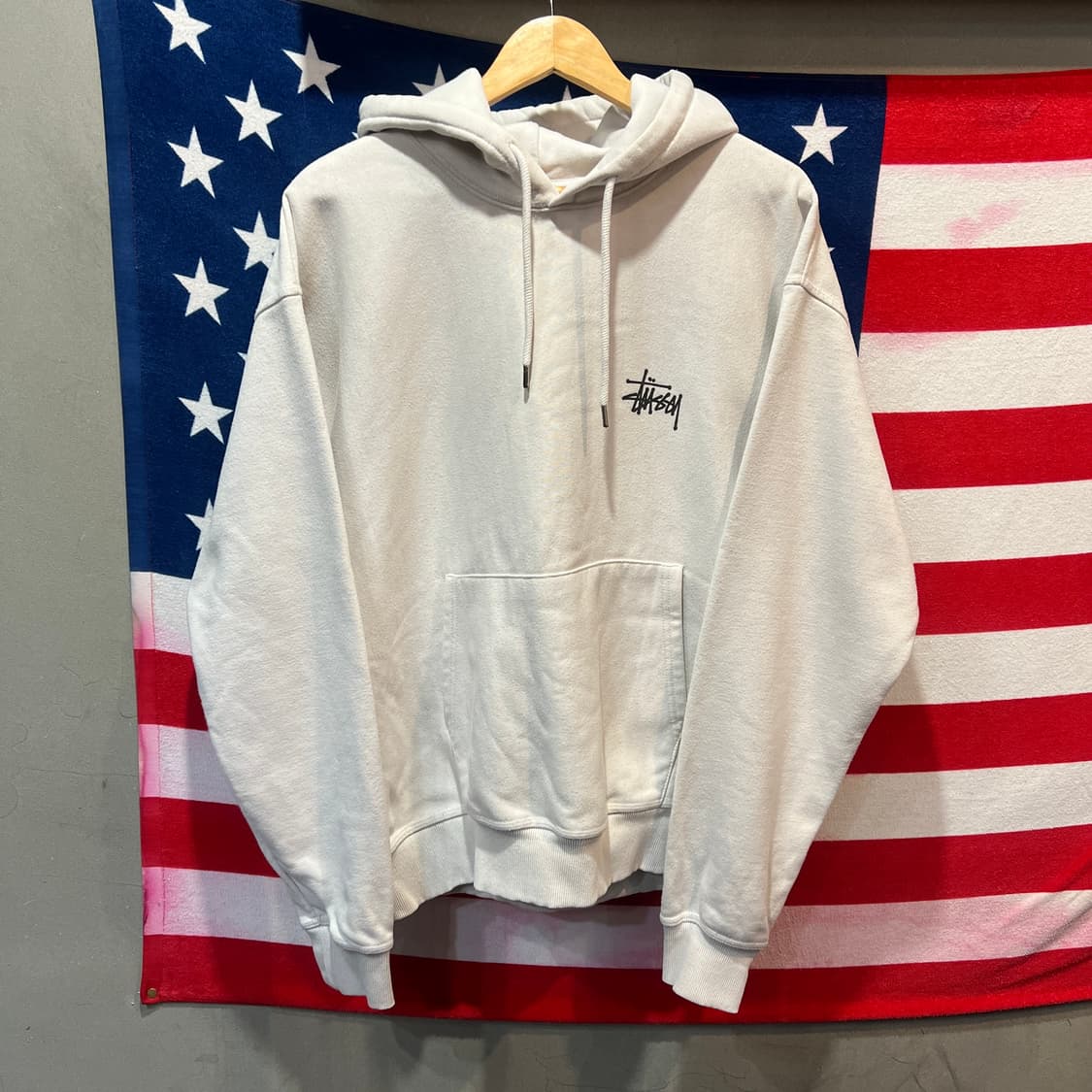 스투시 빅로고 화이트 후드티 상품이미지2