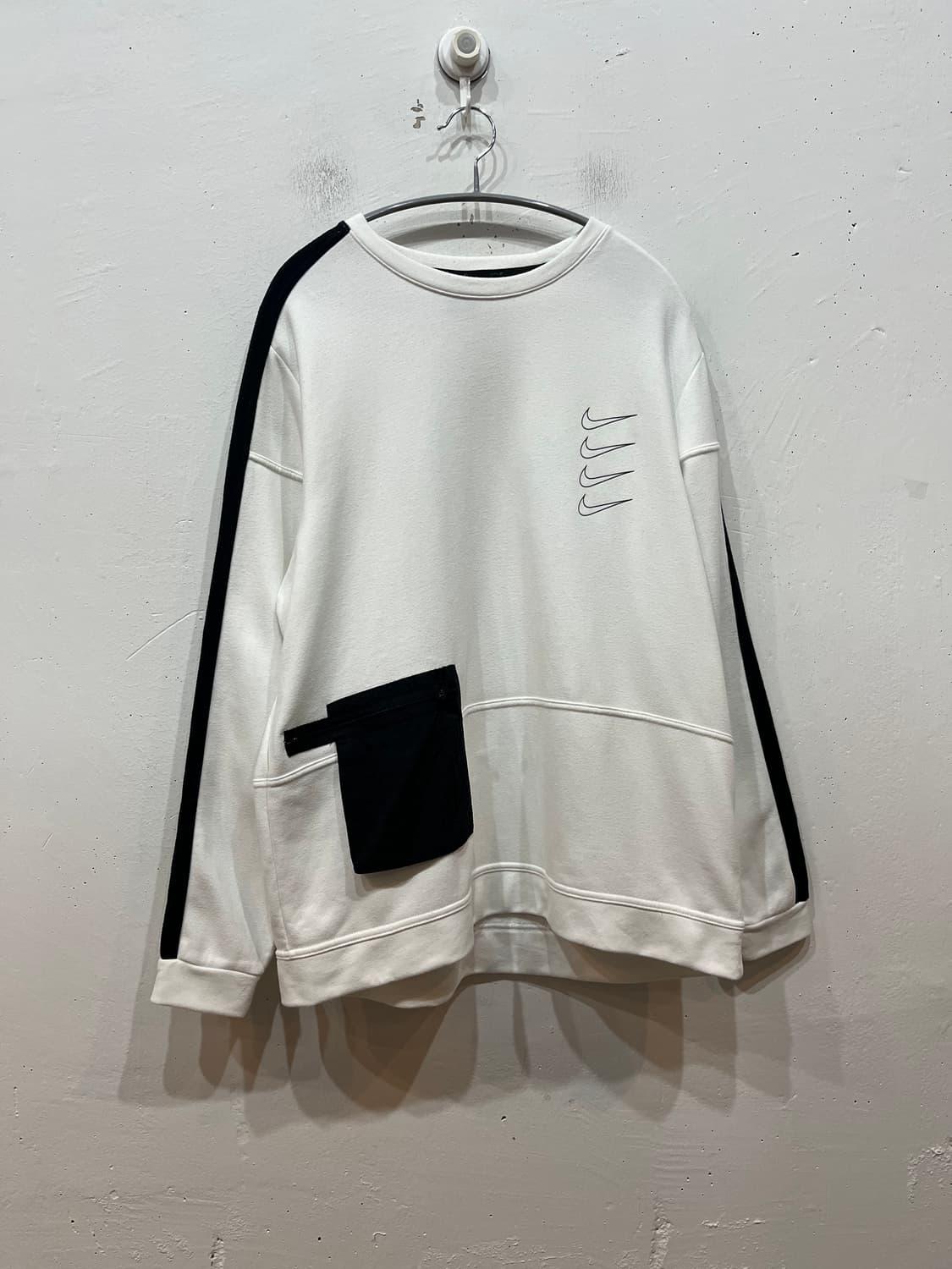 나이키 멀티스우시 맨투맨 XL  상품이미지1