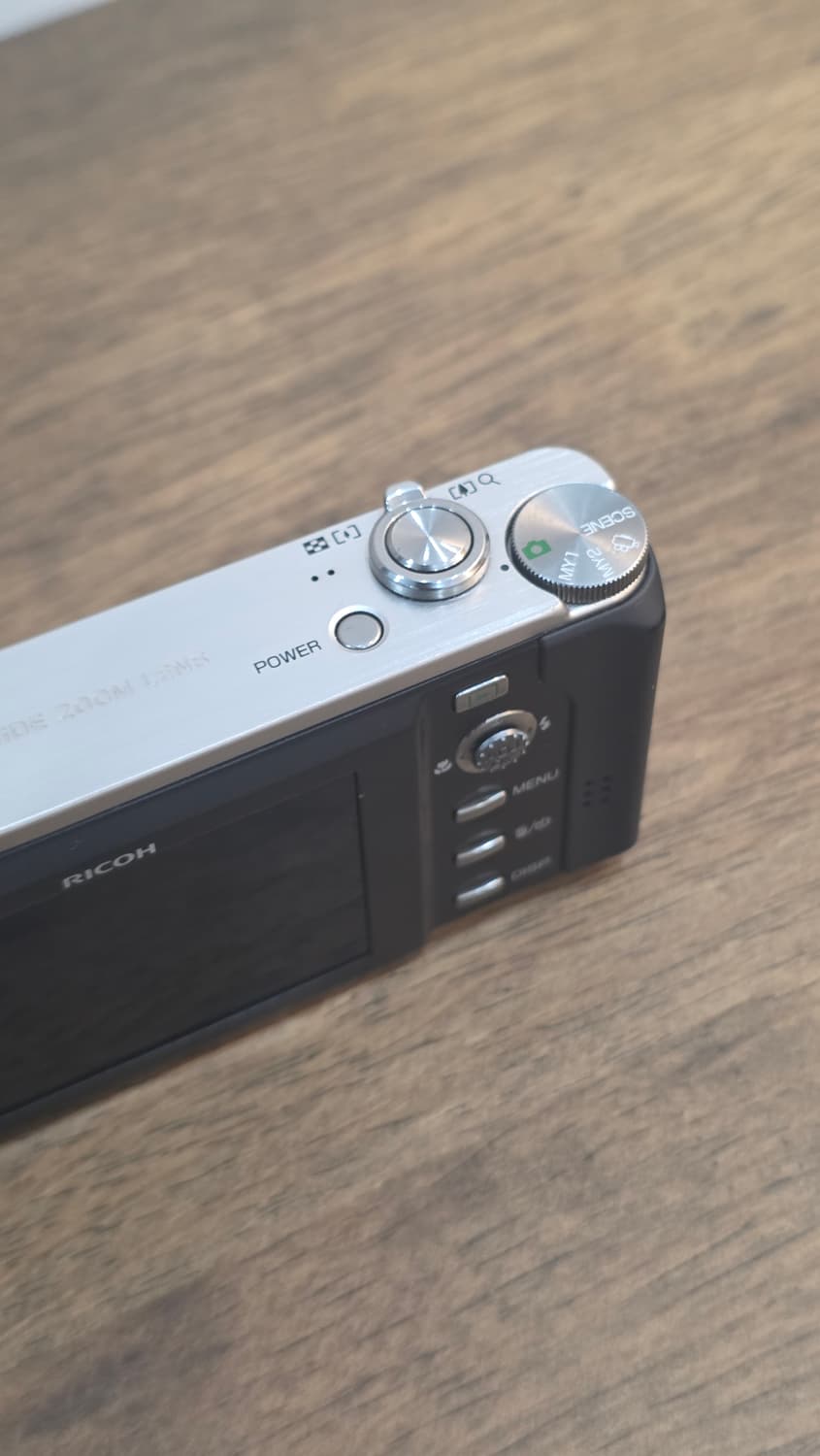 Ricoh R8 장원영 카메라로 유명한 빈티지 카메라 작례 O 상품이미지4