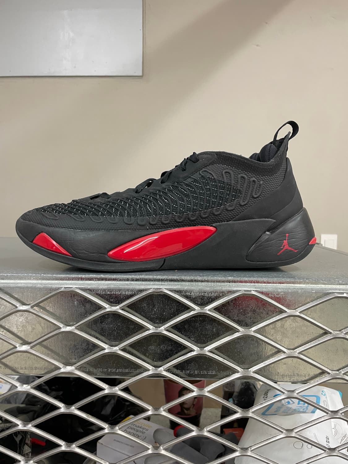 나이키 조던 루카 1 블랙 유니버시티 레드 300 (gr-4167) 상품이미지1