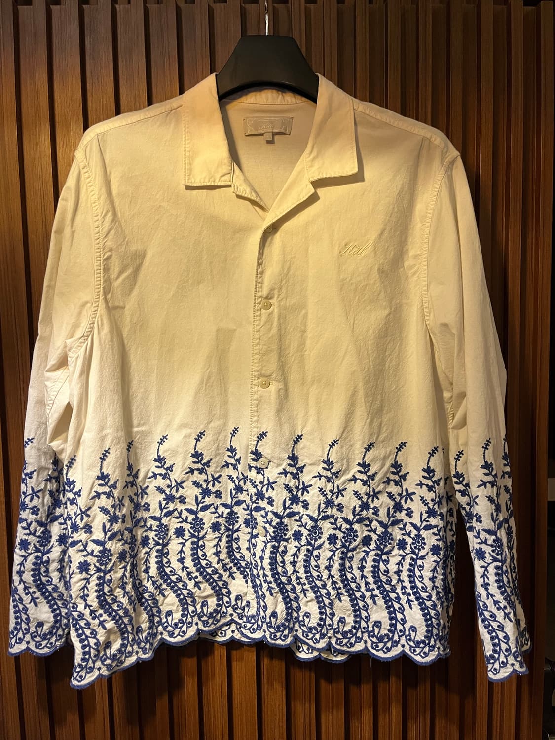 KITH 엠브로이더리 셔츠 상품이미지1