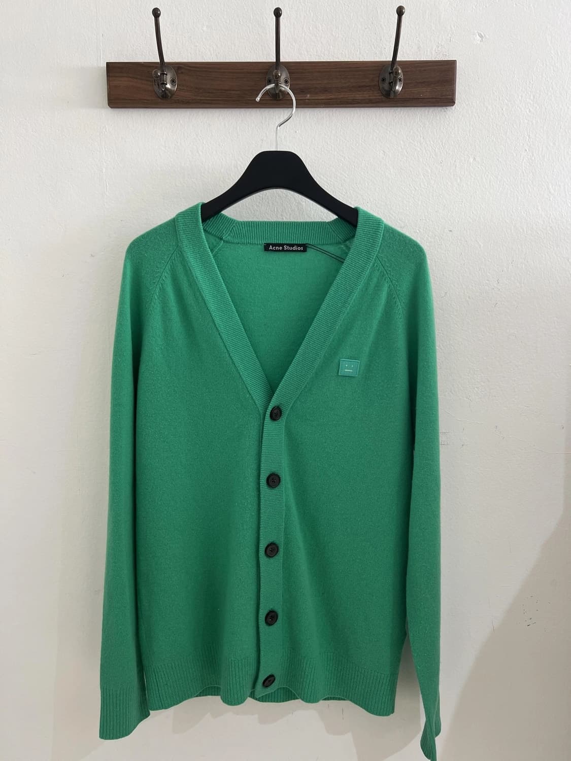 아크네가디건 상품이미지1